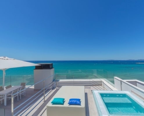 Vista terraza piscina Fontanellas Playa