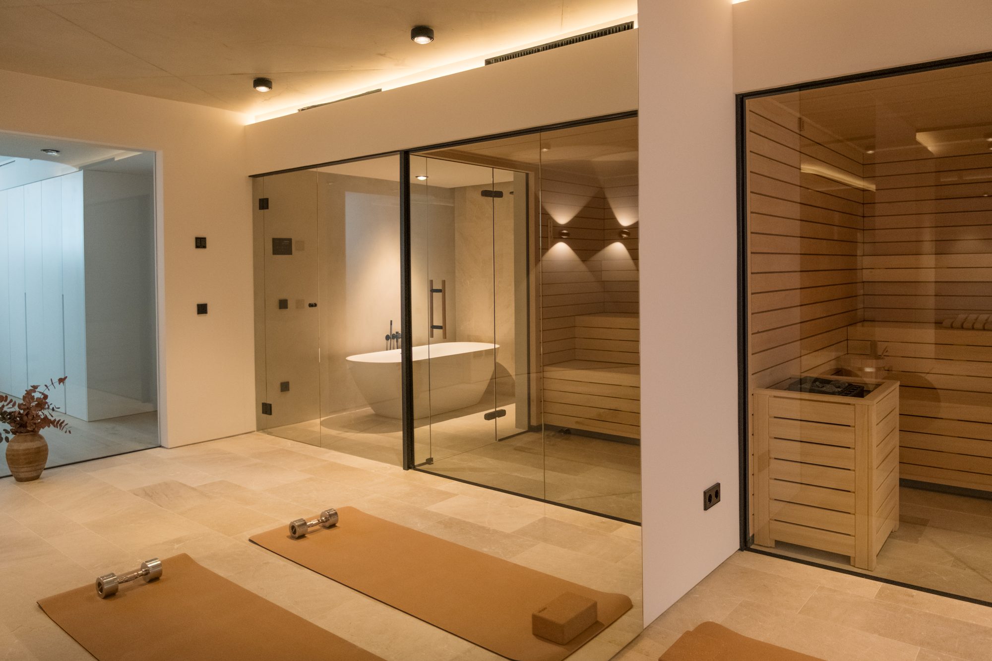 Sala de relajación en microcemento — Andratx Hills, Port d'Andratx · Mallorca
